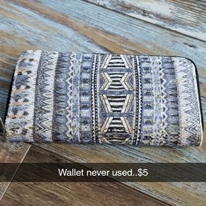 Maurice's wallet
